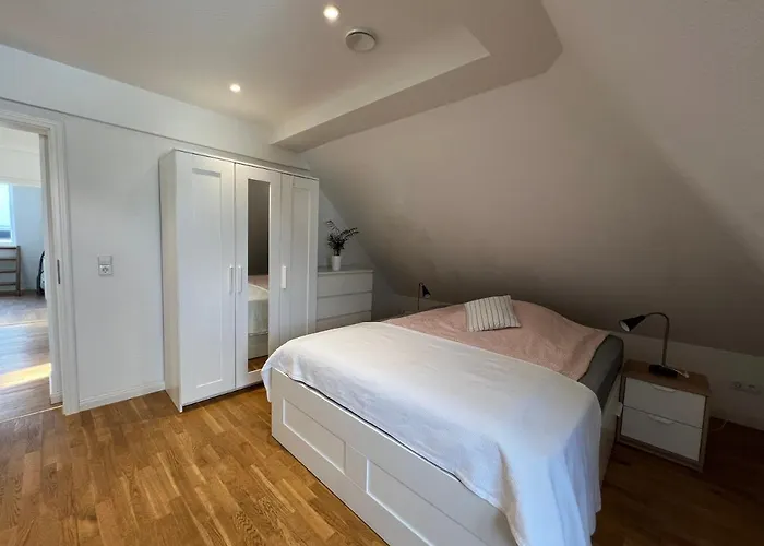 Schoene Altbauwohnung Mit Grosser Dachterrasse Fuer Bis Zu 8 Personen * Lörrach